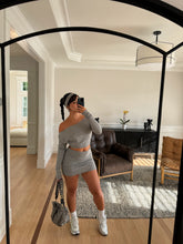 Load image into Gallery viewer, Cozy Chic